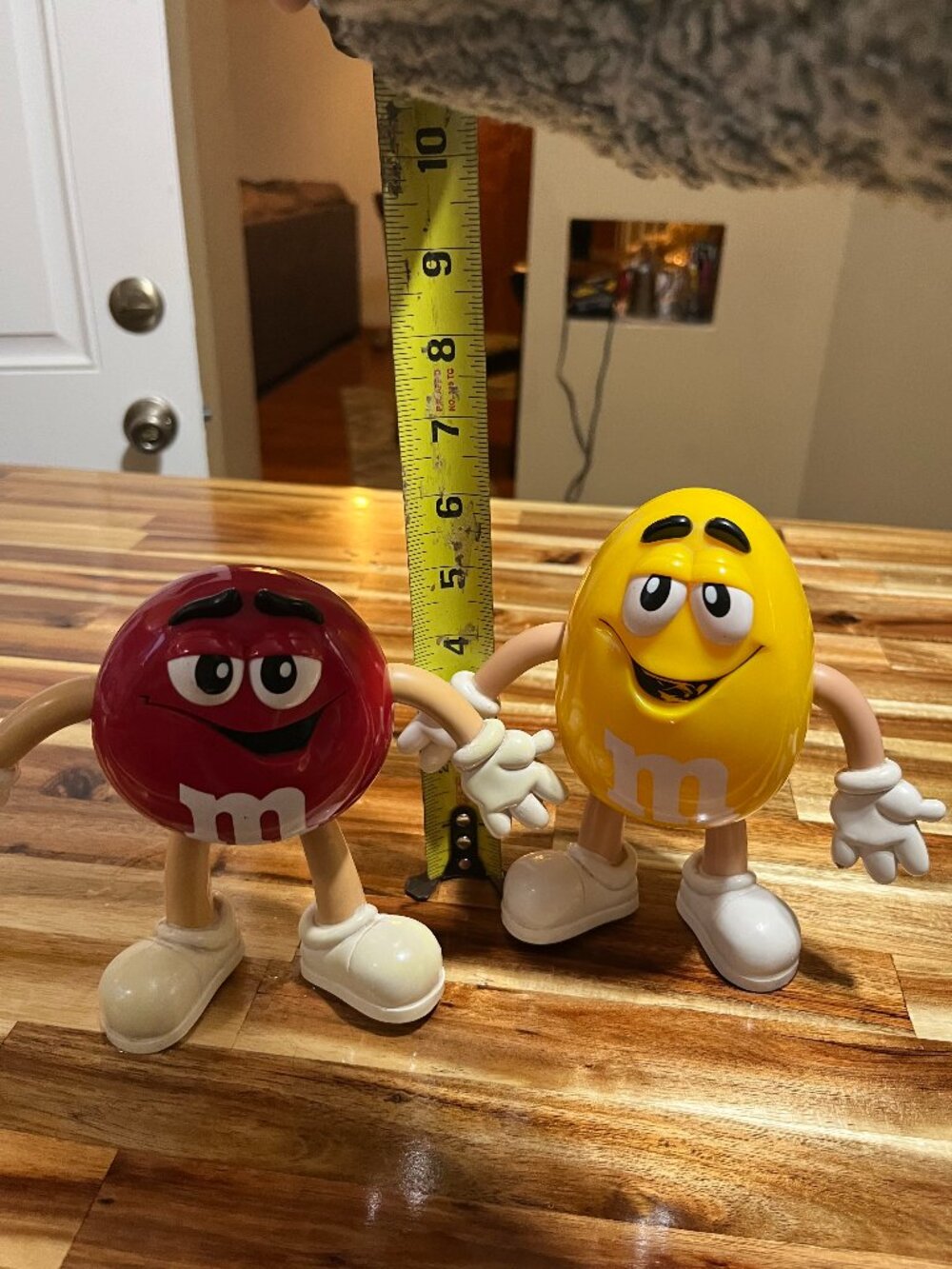 M&M's Character Figures Set of 2 Red Yellow Plastic 7.5 Inches Tall Poseable Arm
